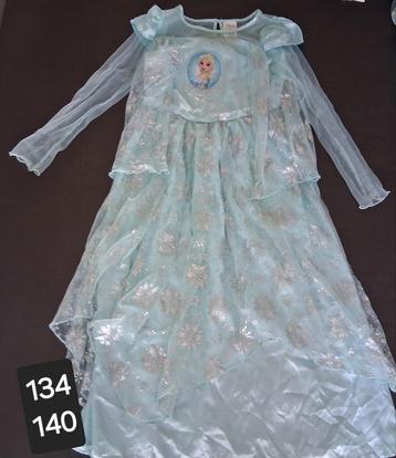 Prinsessenjurk Frozen Elsa Disneyland maat 134 140 beschikbaar voor biedingen
