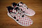 Nike Roshe Run NM Polka Dot, Vêtements | Femmes, Chaussures, Enlèvement ou Envoi, Sneakers et Baskets, Nike, Porté