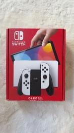 Nintendo Switch Oled wit + Mario Kart 8, Met games, Met 2 controllers, Zo goed als nieuw, Switch OLED