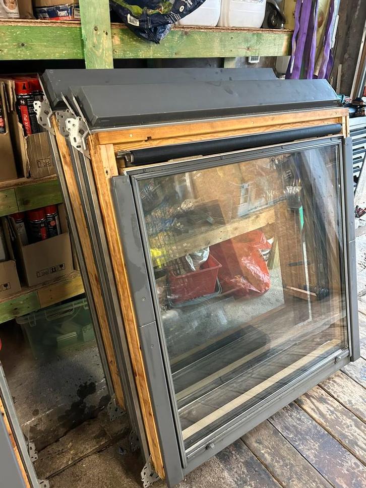 Velux 114/118 set, Doe-het-zelf en Bouw, Glas en Ramen, Zo goed als nieuw, Ophalen