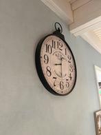 Mooie grote wandklok diameter 60, Huis en Inrichting, Ophalen, Wandklok