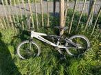 BMX, Fietsen en Brommers, Ophalen, Zo goed als nieuw, Stuur 360° draaibaar