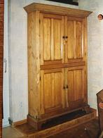 Antieke linnenkast 19e eeuw, Ophalen