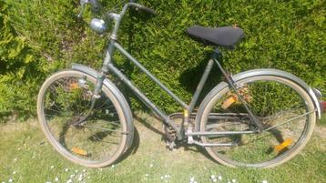 Vélo dame beschikbaar voor biedingen