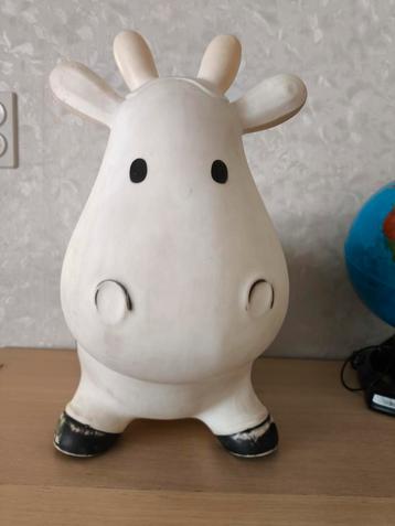 Springkoe beschikbaar voor biedingen