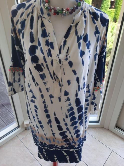 Mooie jurk van YOUR  & SELF - L/XL, Kleding | Dames, Jurken, Zo goed als nieuw, Maat 42/44 (L), Blauw, Knielengte, Ophalen of Verzenden