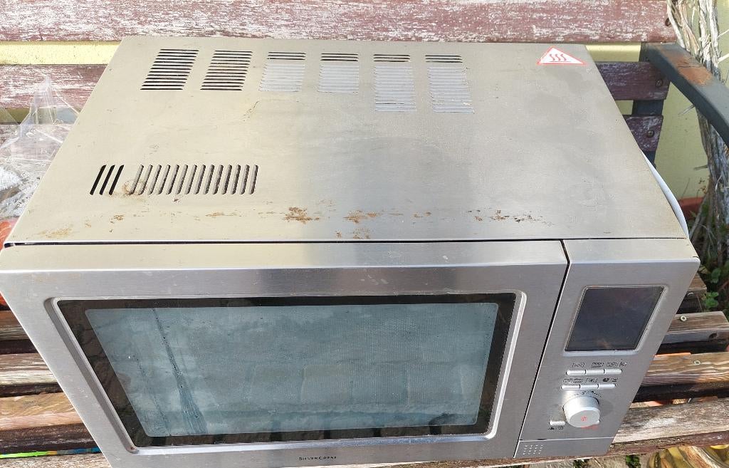 macrowave fonction trè bien dimention 50x37cm avec hauteur27, Ophalen, Gebruikt