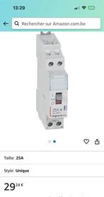 Legrand 25 A contactor, Doe-het-zelf en Bouw, Elektriciteit en Kabels, Ophalen, Zo goed als nieuw