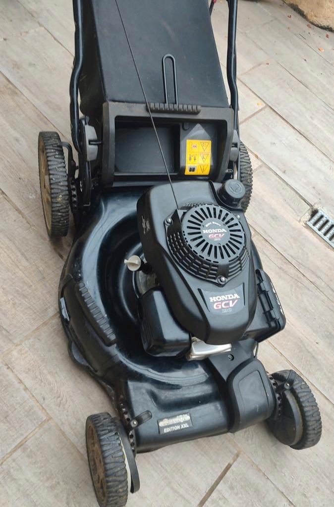 Tondeuse honda, Jardin & Terrasse, Tondeuses à gazon, Utilisé, Tondeuses à gazon à essence, 50 cm ou plus, Tondeuse rotative, Fonction de mulching