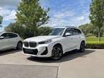 BMW X1 sDrive18i M Sport / PANODAK / TREKHAAK / DODE HOEK, Auto's, BMW, Gebruikt, Wit, Leder, Bedrijf
