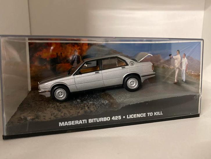 Maserati Biturbo James Bond, Hobby en Vrije tijd, Modelauto's | 1:43, Auto, Universal Hobbies, Ophalen of Verzenden