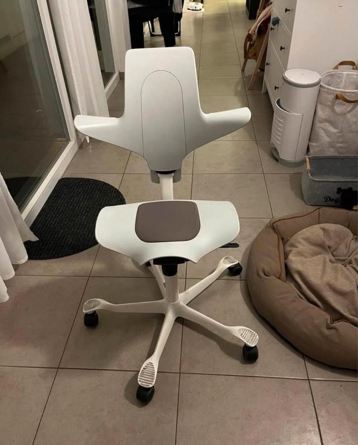 Ergonomische bureaustoel Håg capisco puls wit, Huis en Inrichting, Bureaustoelen, Zo goed als nieuw, Bureaustoel, Wit, Ergonomisch
