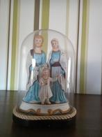 Heilige familie onder glazen stolp, Antiek en Kunst, Antiek | Religieuze voorwerpen, Ophalen