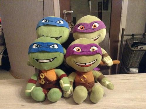 Teenage mutant ninja turtles verschillende pluche characters, Kinderen en Baby's, Speelgoed | Knuffels en Pluche, Zo goed als nieuw
