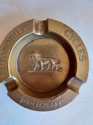 mooie asbak van Peugeot, jaren '30 beschikbaar voor biedingen