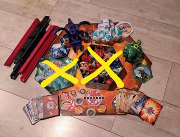 BAKUGAN, kaarten, figuren, speelbord,... beschikbaar voor biedingen