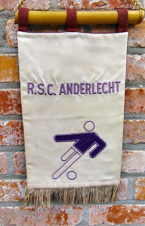 RSC Anderlecht 1960s vintage vaandel wimpel voetbal  vintage, Verzamelen, Sportartikelen en Voetbal, Zo goed als nieuw, Vaantje of Sjaal