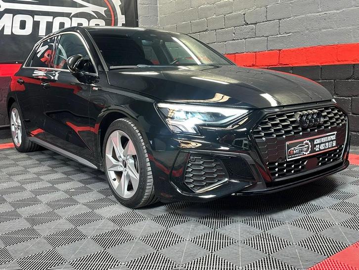 **Audi A3 s-line // 49.000km // 30tfsi // s-tronic**, Auto's, Audi, Bedrijf, Te koop, A3, Achteruitrijcamera, Adaptive Cruise Control