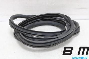 Portierrubber achterzijde VW Golf 7 5K3867911B beschikbaar voor biedingen