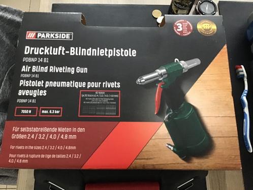 Poprivet pistool pneumatisch , nog nieuw in verpakking, Doe-het-zelf en Bouw, Gereedschap | Handgereedschap, Nieuw, Ophalen