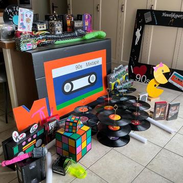 Gadgets voor 90 ‘s party beschikbaar voor biedingen