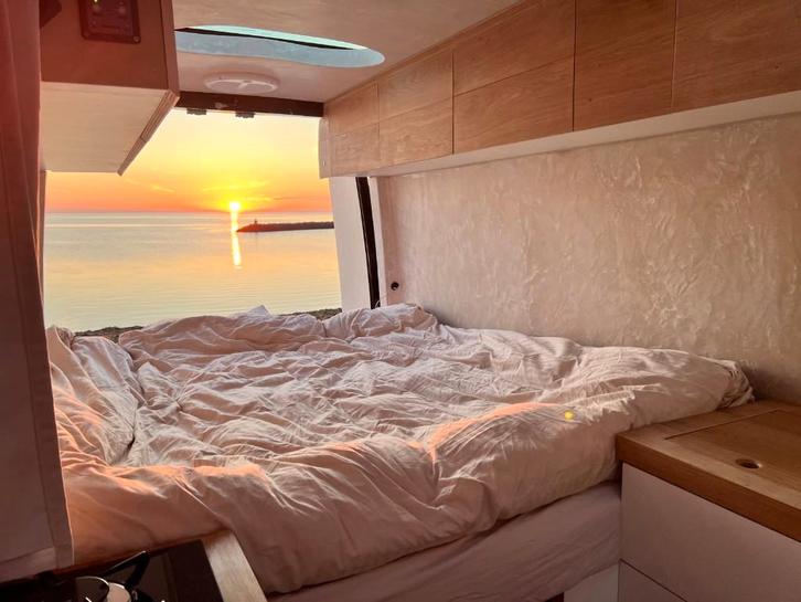 Mercedes Sprinter 316 Luxe Off-Grid Zelfbouw Camper, Caravanes & Camping, Camping-cars, Entreprise, jusqu'à 2, Modèle Bus ou Fourgon aménagé