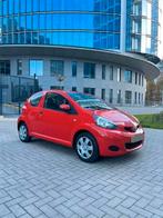 Toyota Aygo 1.0 72000 km, Auto's, Voorwielaandrijving, Stof, 50 kW, Zwart