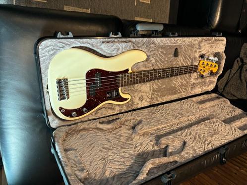 Fender American Professional II Precision Bass V, Musique & Instruments, Instruments à corde | Guitares | Basses, Comme neuf, Électrique