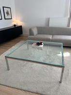 Table basse en verre, Gebruikt