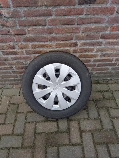 Winterbandenset Subaru Trezia, Auto-onderdelen, Banden en Velgen, Banden en Velgen, Winterbanden, 15 inch, 185 mm, Personenwagen