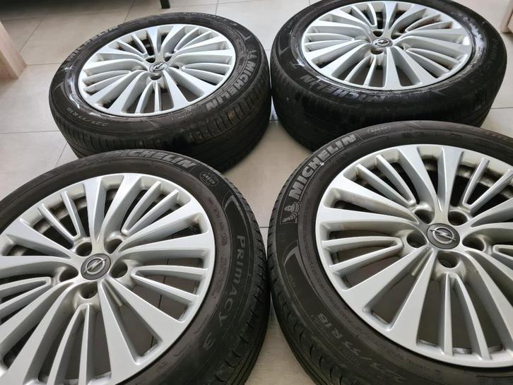 Complete set lichtmetalen velgen Opel met zomerbanden, Auto-onderdelen, Banden en Velgen, Velg(en), Zomerbanden, 18 inch, Ophalen