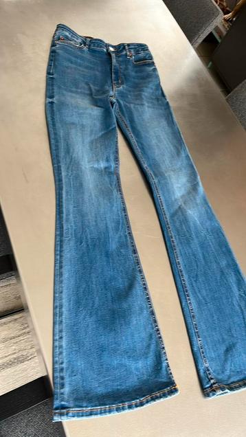 Jeans Zara maat 38 beschikbaar voor biedingen