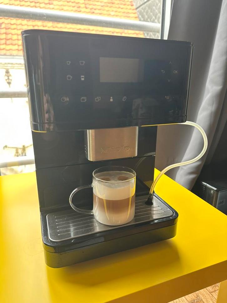 Miele cm 6150, Electroménager, Cafetières, Comme neuf, Café moulu, Cafetière, Enlèvement