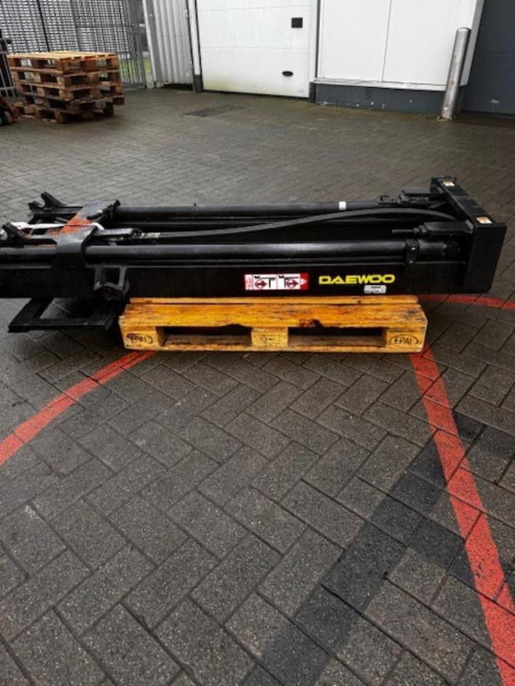 2 IDENTIEK GELIJKE MASTEN, Doe-het-zelf en Bouw, IJzerwaren en Bevestigingsmiddelen, Zo goed als nieuw, Ophalen