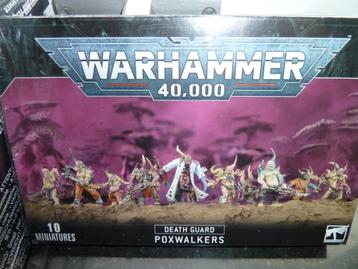 Warhammer 40K: Death Guard poxwalkers.