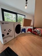 NIEUWE Xbox Series S + 4 controllers + accessoires, Ophalen of Verzenden, Xbox Series S