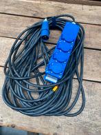 Verlengsnoer CEE naar 4x gewoon. 25 mtr en 10 mtr, Ophalen of Verzenden, Gebruikt, Kabel of Snoer