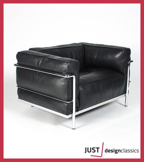 Cassina LC3 Lounge Chair Zwart Leder Chroom Dons Kussens, Huis en Inrichting, Fauteuils, Ophalen