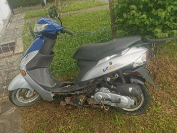 Scooter PEUGEOT VCLIC 