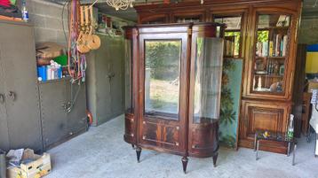 Vitrine style Louis XVI / Napoléon III aux coins arrondis beschikbaar voor biedingen