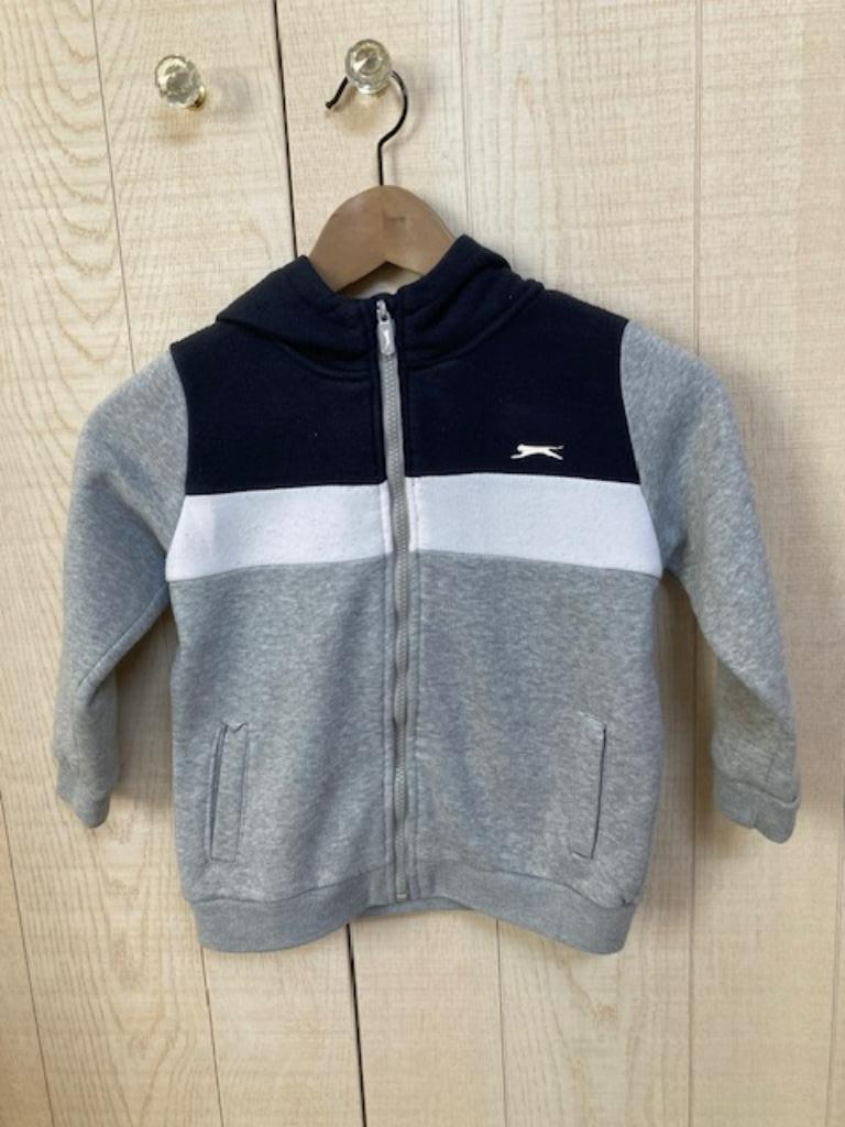 Trainingsvest met kap kinderen maat 116 Slazenger, Gebruikt, Jongen of Meisje, Slazenger, Sport- of Zwemkleding