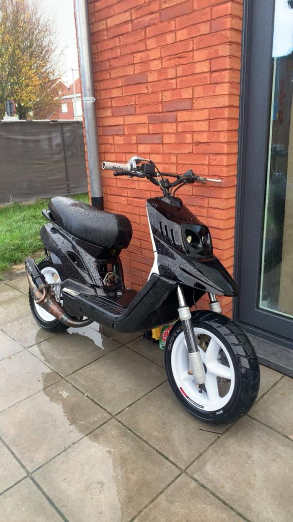 A klasse 70cc, Fietsen en Brommers, Scooters | Yamaha, Zo goed als nieuw, Aerox, Ophalen