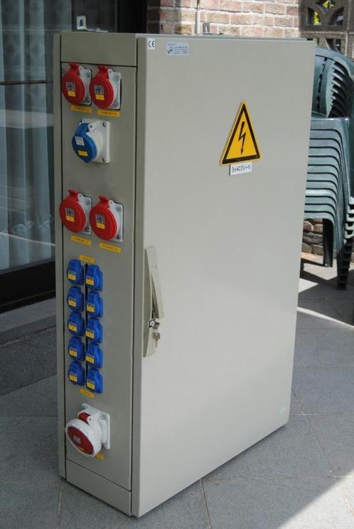 Werfkast met stopcontact 63A gebruiksklaar 3 x 400+N+schema, Doe-het-zelf en Bouw, Elektriciteit en Kabels, Zo goed als nieuw