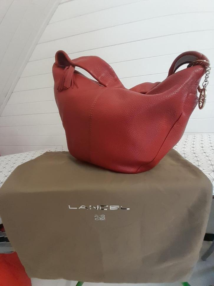 Sac LANCEL cuir rouge, Bijoux, Sacs & Beauté, Sacs | Sacs Femme, Comme neuf, Autres types, Rouge, Enlèvement