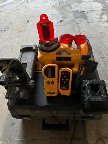 Laser dewalt, Doe-het-zelf en Bouw, Meetapparatuur, Ophalen of Verzenden, Zo goed als nieuw