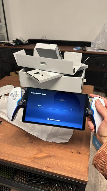 PS5 Portal + case bag beschikbaar voor biedingen
