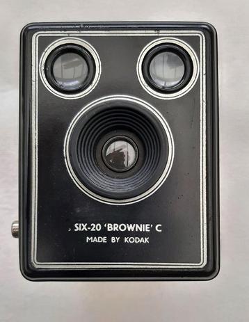 Kodak Six-20 BROWNIE model C  disponible aux enchères