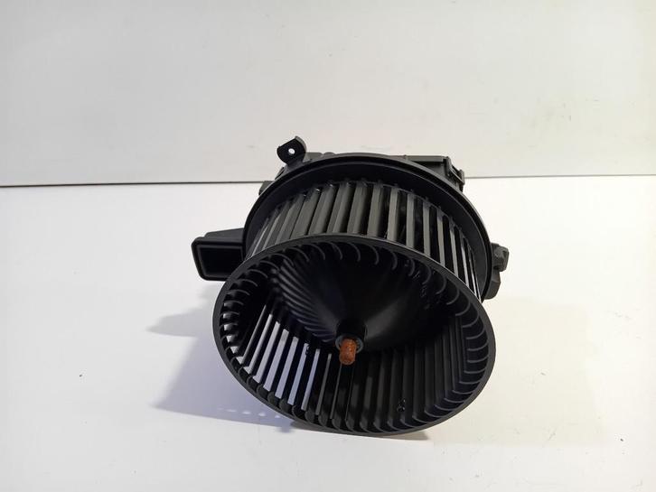 KACHEL VENTILATORMOTOR Volkswagen Touareg (4m1820021b), Auto-onderdelen, Airco en Verwarming, Volkswagen, Gebruikt