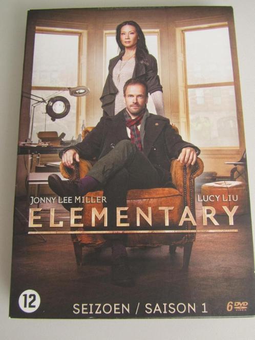6DVDBOX ELEMENTARY "SEIZOEN/SAISON 1", Cd's en Dvd's, Dvd's | Tv en Series, Gebruikt, Actie en Avontuur, Vanaf 12 jaar, Ophalen of Verzenden