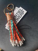 Sleutelhanger essentiel, Ophalen